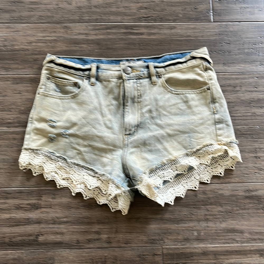 Free People jean shorts size 28